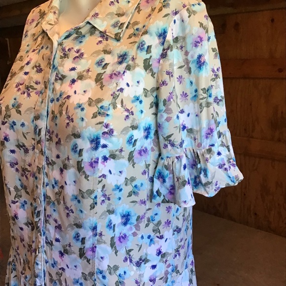 Caffe Marrakesh Button Up Floral Top - Picture 6 of 7